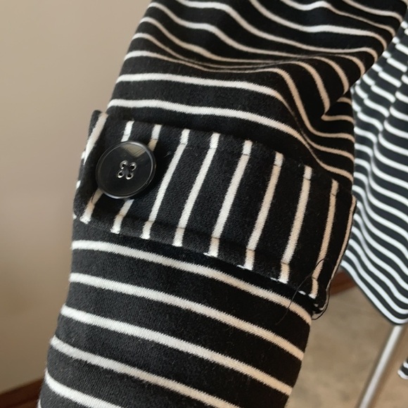 Women’s black and white striped BELTED JACKET. stretchy, double breasted. SZ med - Picture 6 of 16